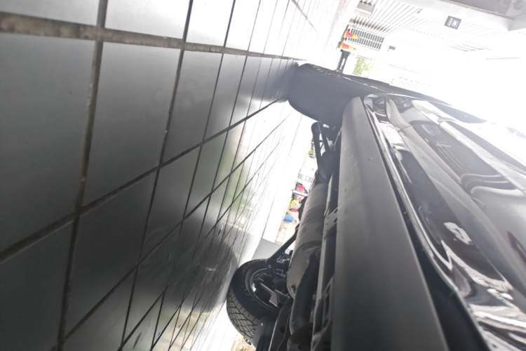 Used BAIC Off-Road BJ60 2022 2.0T May Day Edition Seven Seats Right Side Sill