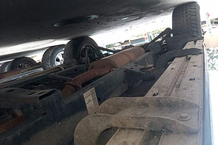 Used BAIC Off-Road BJ60 2022 2.0T May Day Edition Five Seats Right Side Sill