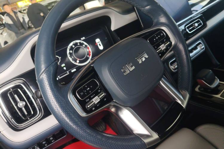 Used BAIC Off-Road BJ60 2022 2.0T Version 11 Five Seats Steering Wheel