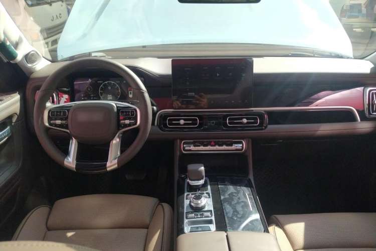 Used BAIC Off-Road BJ60 2022 2.0T Version 11 Seven Seats Center Console