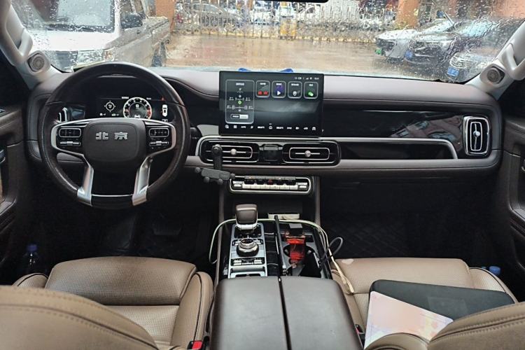 Used BAIC Off-Road BJ60 2022 2.0T Version 11 Five Seats Center Console