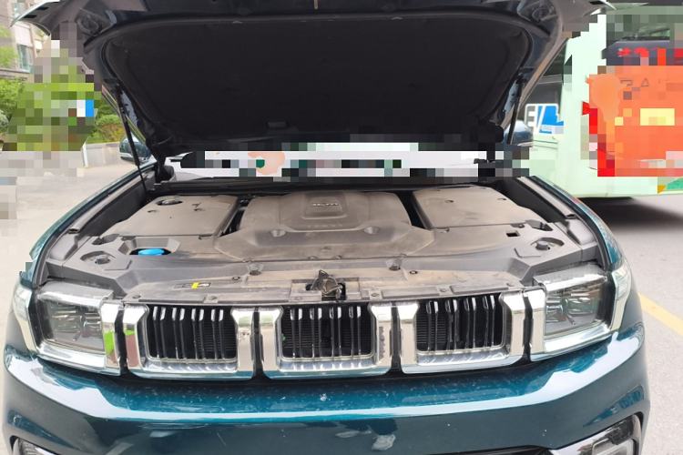 Used BAIC Off-Road BJ60 2022 2.0T Version 11 Five Seats Engine Bay