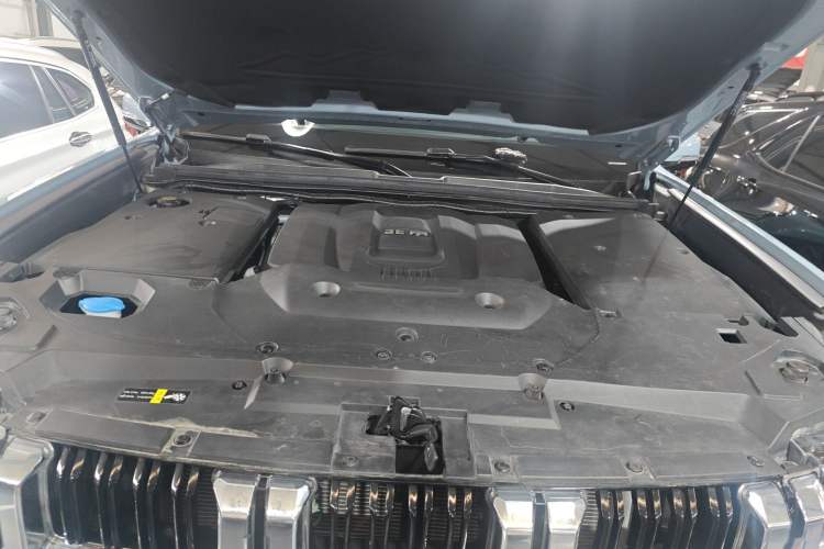 Used BAIC Off-Road BJ60 2022 2.0T May Day Edition Seven Seats Engine Bay