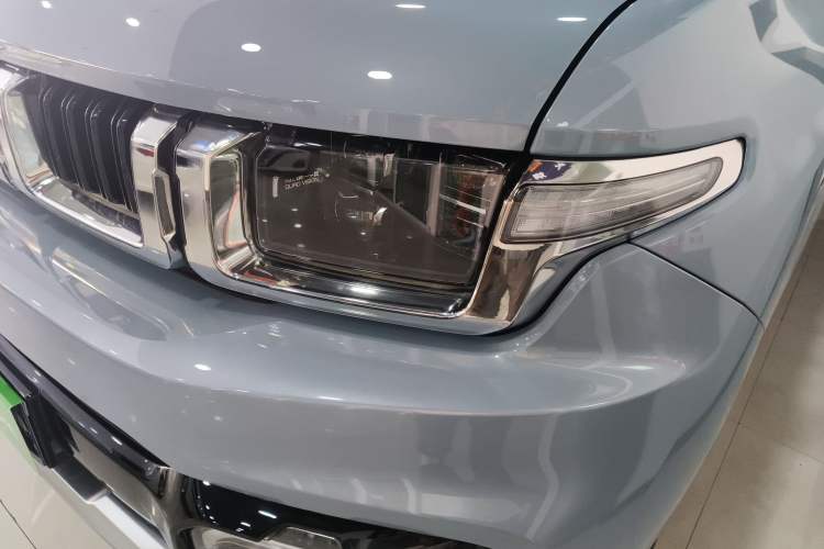 Used BAIC Off-Road BJ60 2022 2.0T Version 11 Five Seats Left Front Headlight