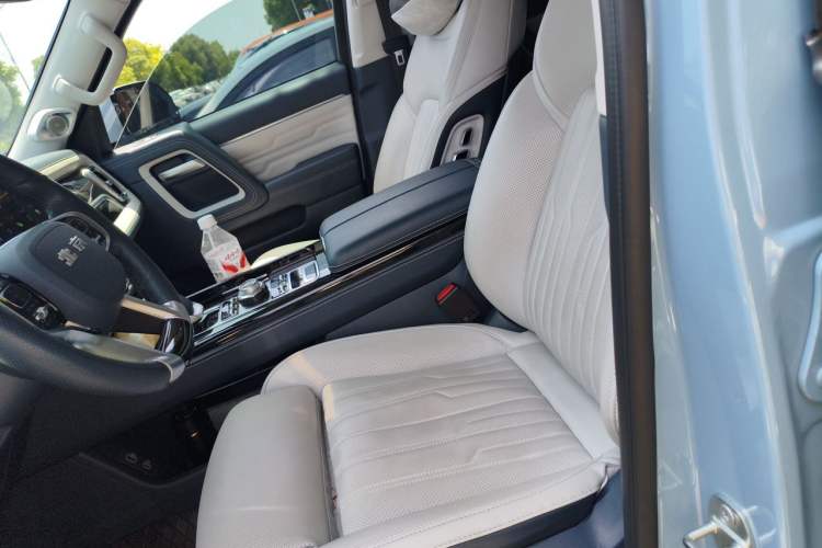 Used BAIC Off-Road BJ60 2022 2.0T Version 11 Five Seats Left Front Seat