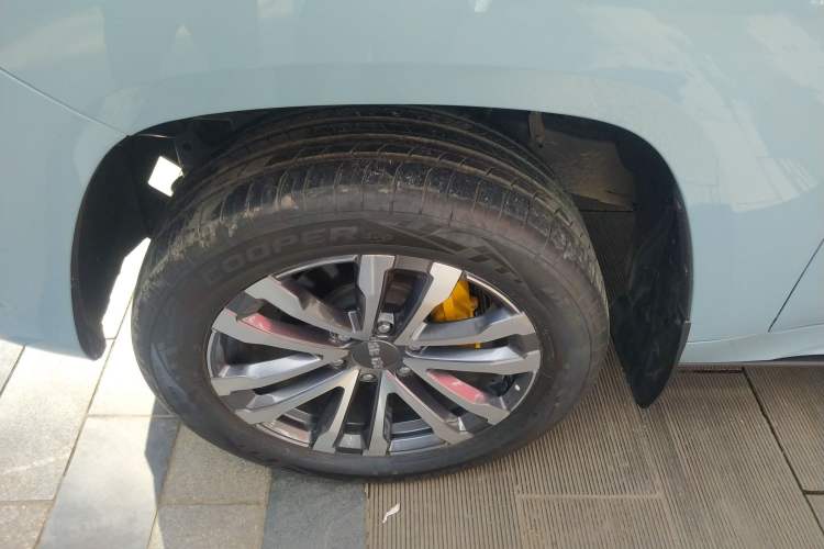 Used BAIC Off-Road BJ60 2022 2.0T Version 11 Seven Seats Left Front Wheel Hub
