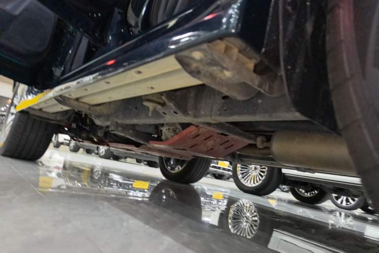 Used BAIC Off-Road BJ60 2022 2.0T Weekend Edition Five-Seater Left Side Sill