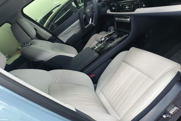 Used BAIC Off-Road BJ60 2022 2.0T Version 11 Five Seats Right Front Seat