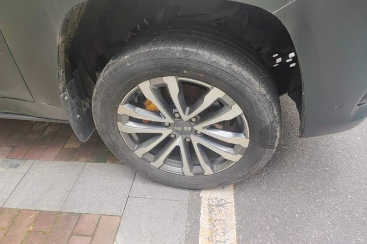 Used BAIC Off-Road BJ60 2022 2.0T Version 11 Five Seats Right Front Wheel Hub