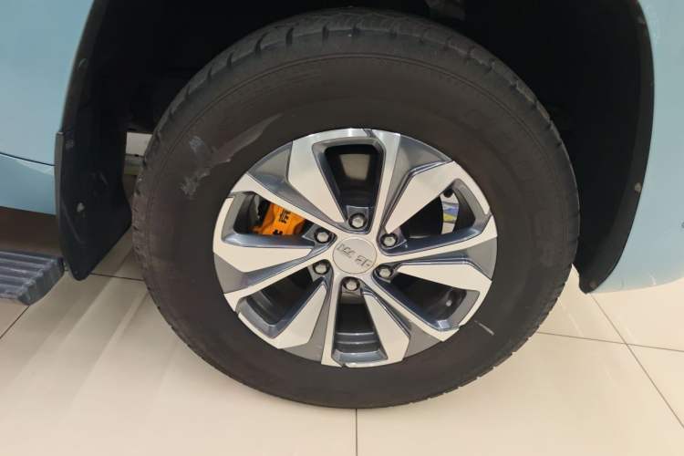 Used BAIC Off-Road BJ60 2022 2.0T Version 11 Five Seats Right Front Wheel Hub