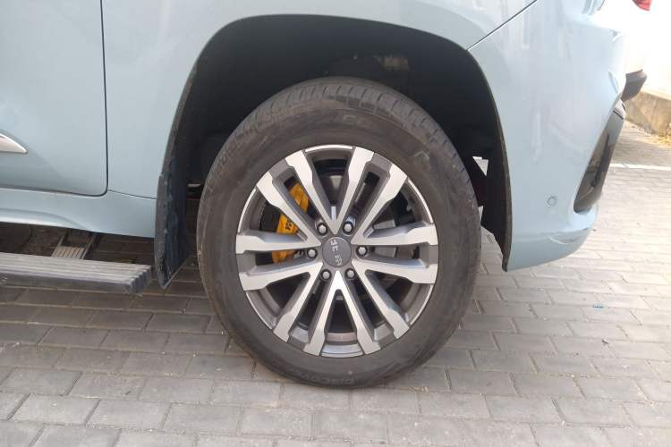 Used BAIC Off-Road BJ60 2022 2.0T Version 11 Five Seats Right Front Wheel Hub