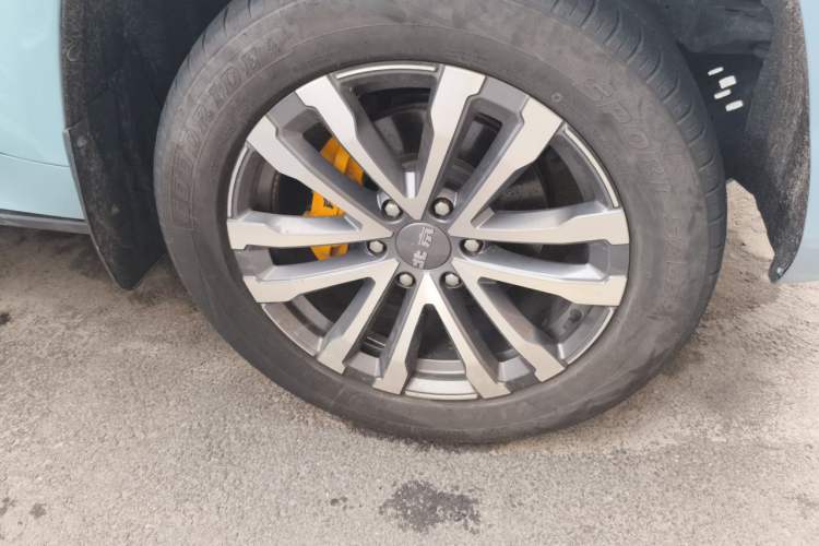 Used BAIC Off-Road BJ60 2022 2.0T Version 11 Five Seats Right Front Wheel Hub