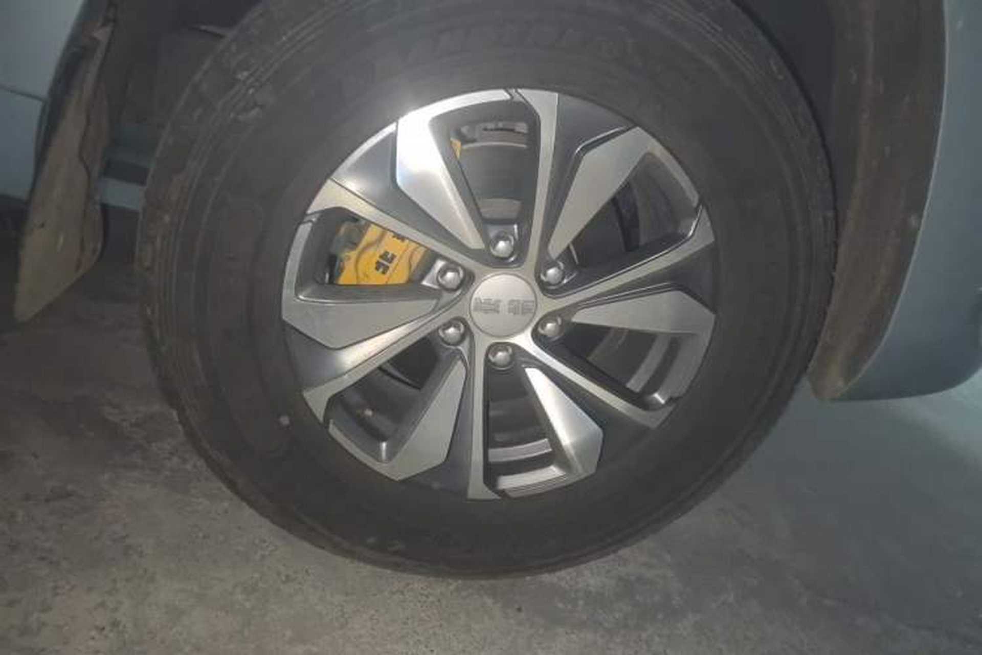 Used BAIC Off-Road BJ60 2022 2.0T Version 11 Five Seats Right Front Wheel Hub