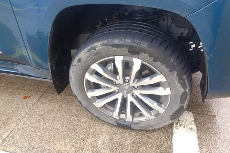 Used BAIC Off-Road BJ60 2022 2.0T Version 11 Five Seats Right Front Wheel Hub