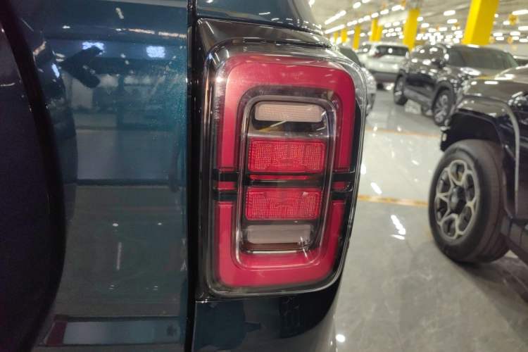 Used BAIC Off-Road BJ60 2022 2.0T Weekend Edition Five-Seater Right Rear Taillight