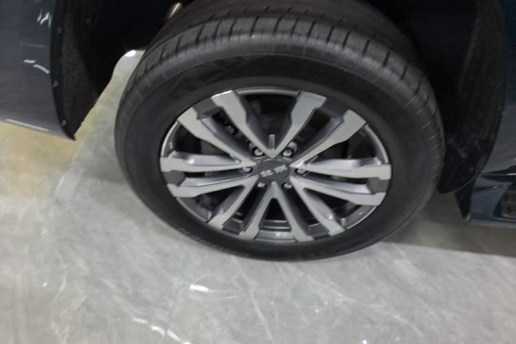 Used BAIC Off-Road BJ60 2022 2.0T Weekend Edition Five-Seater Right Rear Wheel Hub