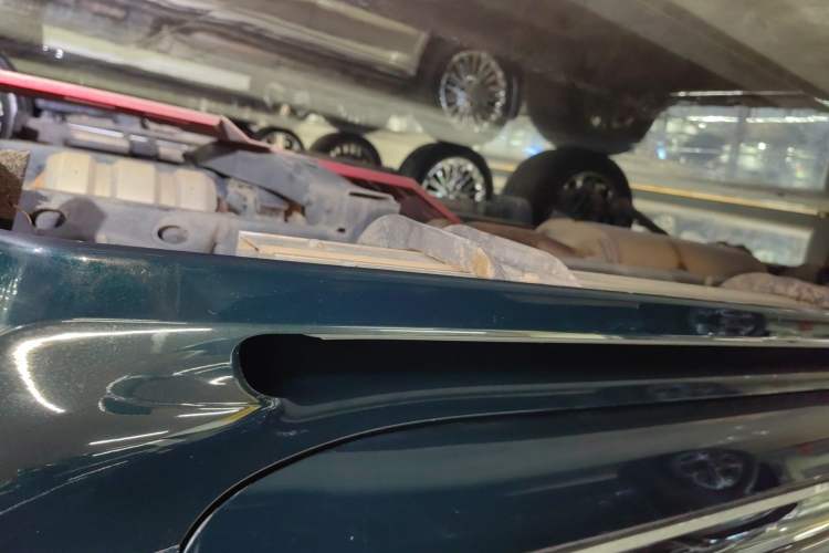 Used BAIC Off-Road BJ60 2022 2.0T Weekend Edition Five-Seater Right Side Sill