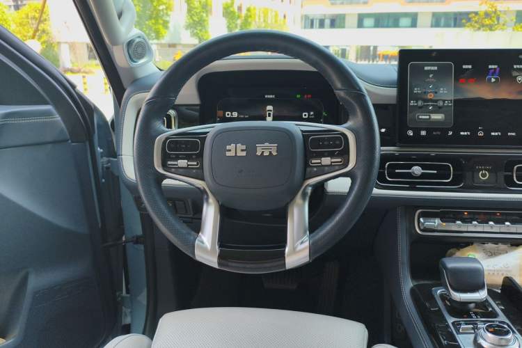 Used BAIC Off-Road BJ60 2022 2.0T Version 11 Five Seats Steering Wheel