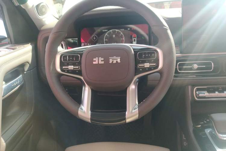 Used BAIC Off-Road BJ60 2022 2.0T Version 11 Seven Seats Steering Wheel