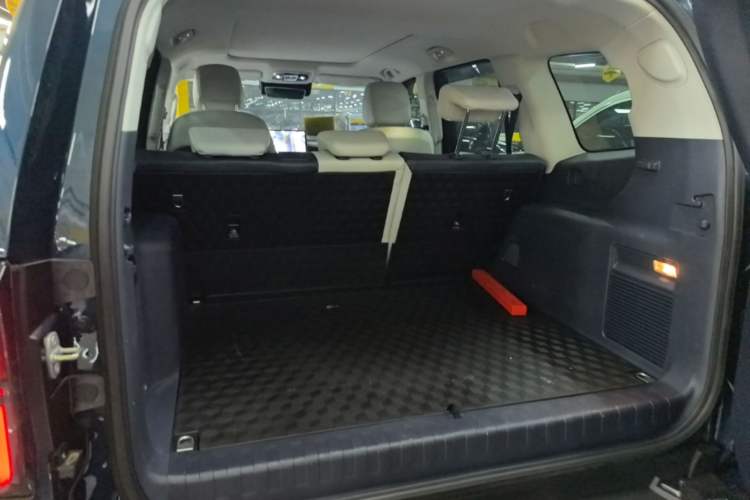 Used BAIC Off-Road BJ60 2022 2.0T Weekend Edition Five-Seater Trunk