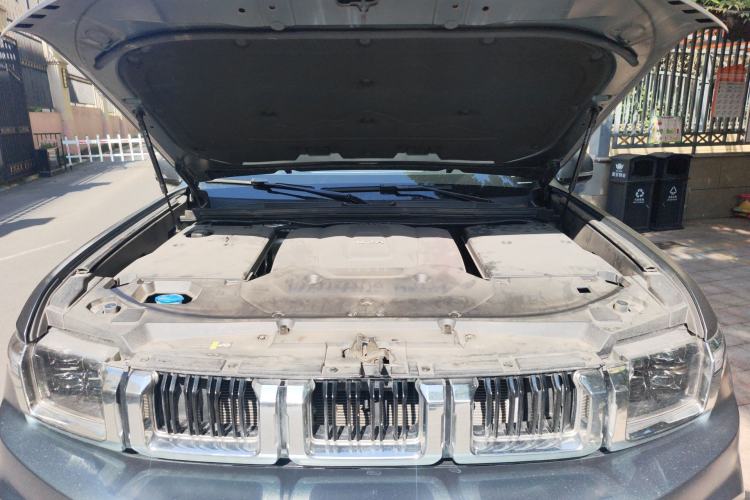 Used BAIC Off-Road BJ60 2022 2.0T Version 11 Five Seats Engine Bay