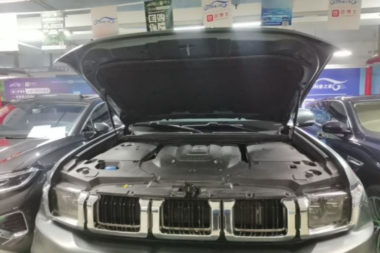Used BAIC Off-Road BJ60 2022 2.0T May Day Edition Five Seats Engine Bay