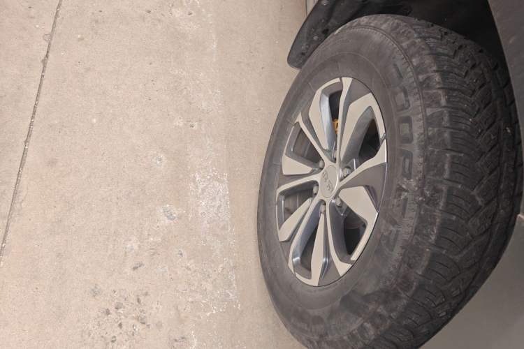 Used BAIC Off-Road BJ60 2022 2.0T Version 11 Five Seats Right Front Wheel Hub