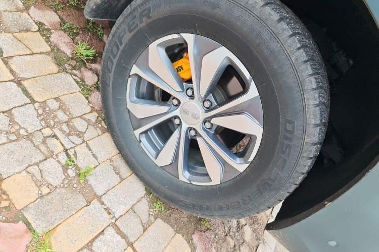 Used BAIC Off-Road BJ60 2022 2.0T Version 11 Five Seats Right Front Wheel Hub