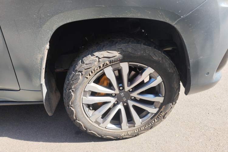 Used BAIC Off-Road BJ60 2022 2.0T Version 11 Five Seats Right Front Wheel Hub