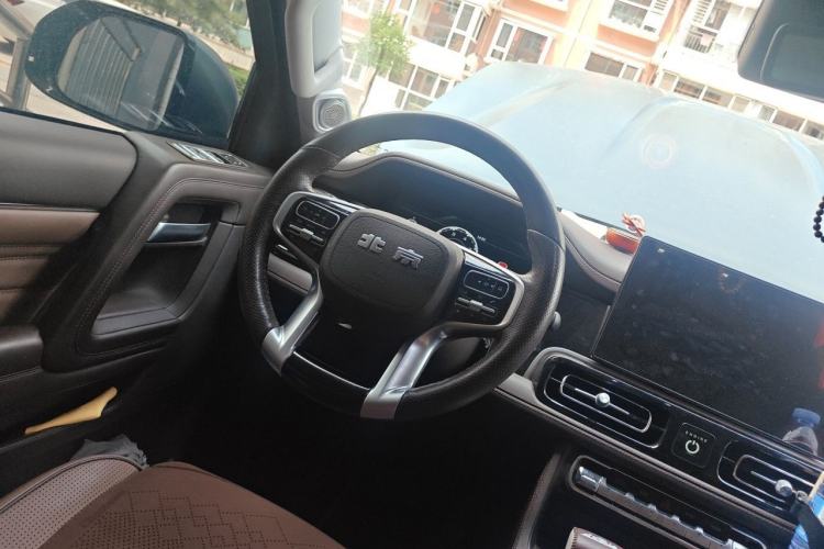 Used BAIC Off-Road BJ60 2022 2.0T Version 11 Five Seats Steering Wheel