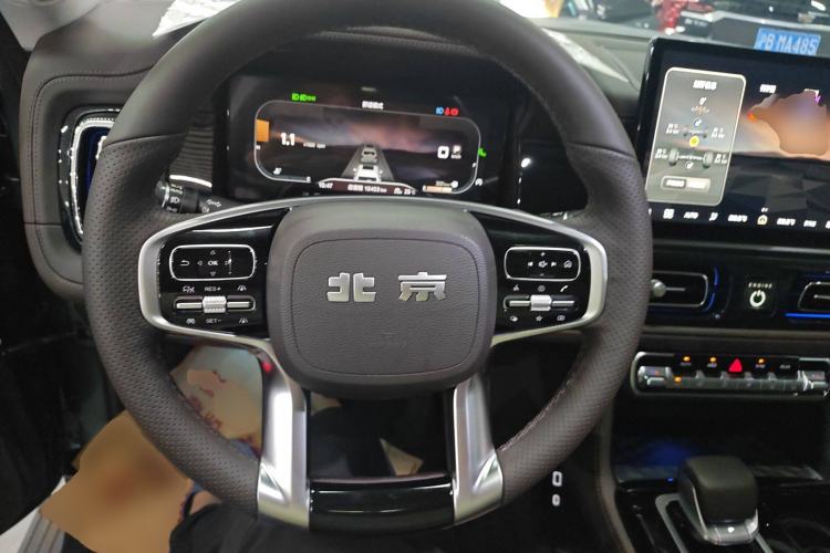 Used BAIC Off-Road BJ60 2022 2.0T May Day Edition Five Seats Steering Wheel