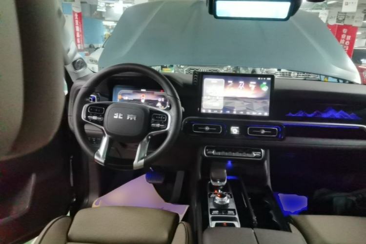Used BAIC Off-Road BJ60 2022 2.0T May Day Edition Five Seats Steering Wheel