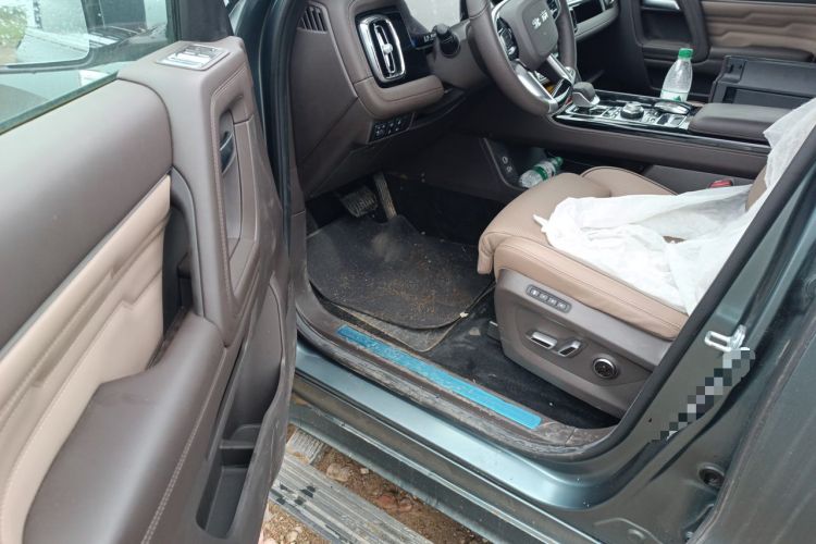 Used BAIC Off-Road BJ60 2022 2.0T Version 11 Seven Seats Driver Seat