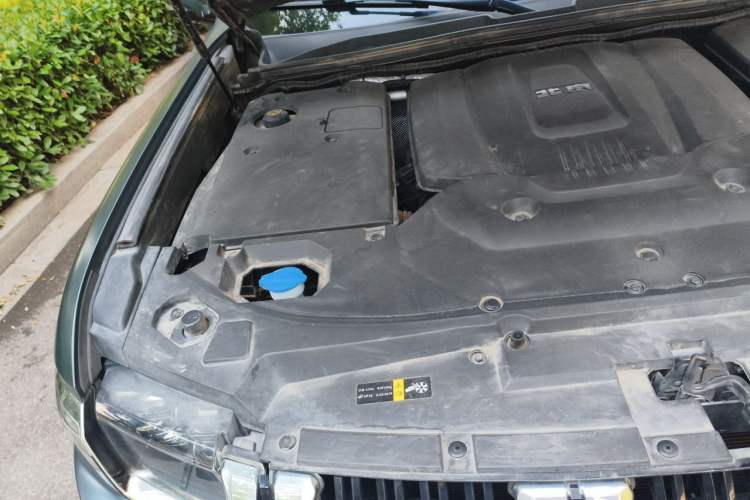 Used BAIC Off-Road BJ60 2022 2.0T Version 11 Five Seats Engine Bay Right