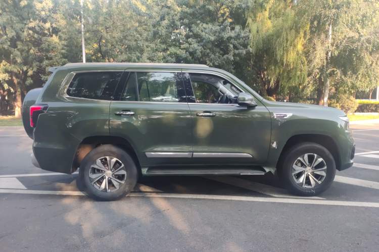 Used BAIC Off-Road BJ60 2022 2.0T May Day Edition Five Seats Exterior 2