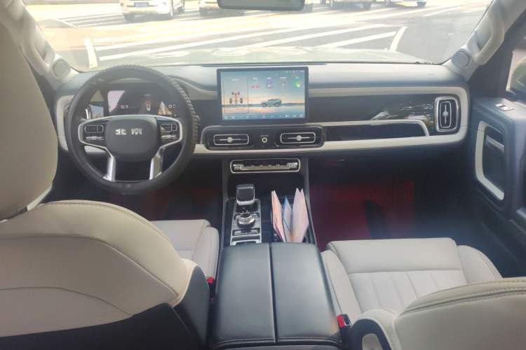 Used BAIC Off-Road BJ60 2022 2.0T May Day Edition Five Seats Interior 3