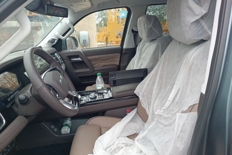 Used BAIC Off-Road BJ60 2022 2.0T Version 11 Seven Seats Left Front Seat