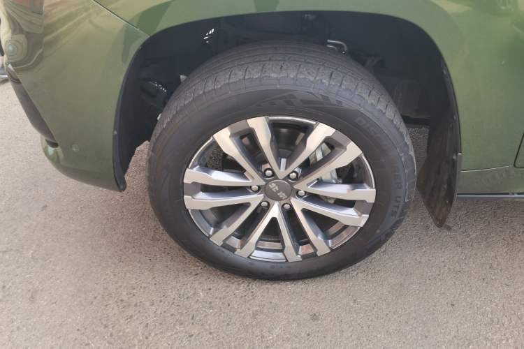 Used BAIC Off-Road BJ60 2022 2.0T Version 11 Seven Seats Left Front Wheel Hub