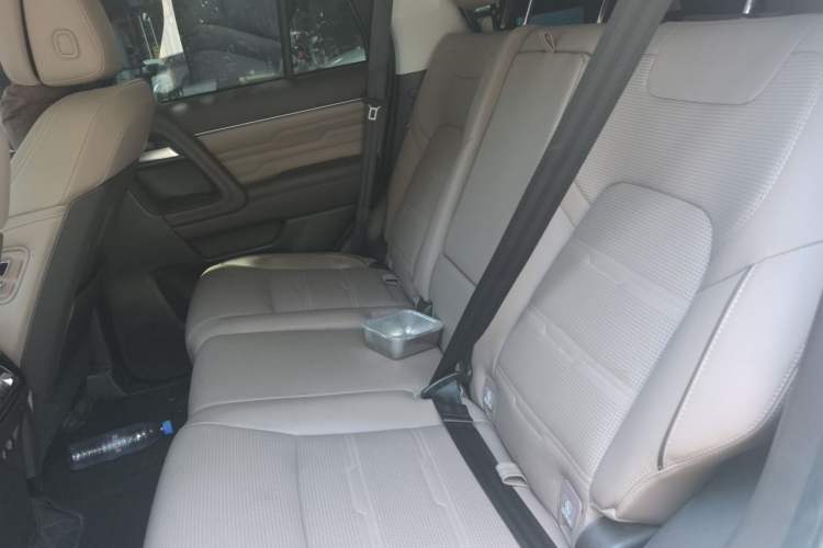 Used BAIC Off-Road BJ60 2022 2.0T Version 11 Five Seats Left Rear Seat