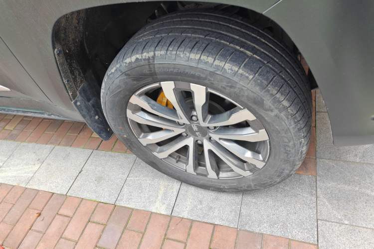 Used BAIC Off-Road BJ60 2022 2.0T Version 11 Five Seats Right Front Wheel Hub