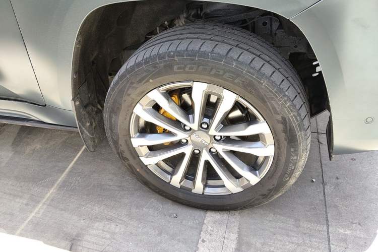 Used BAIC Off-Road BJ60 2022 2.0T Version 11 Five Seats Right Front Wheel Hub