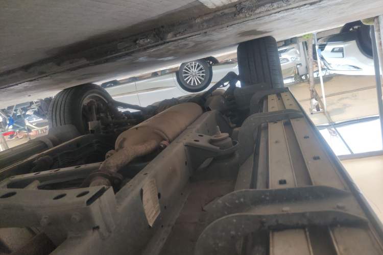 Used BAIC Off-Road BJ60 2022 2.0T Weekend Edition Five-Seater Right Side Sill