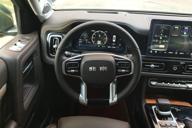 Used BAIC Off-Road BJ60 2022 2.0T Version 11 Seven Seats Steering Wheel