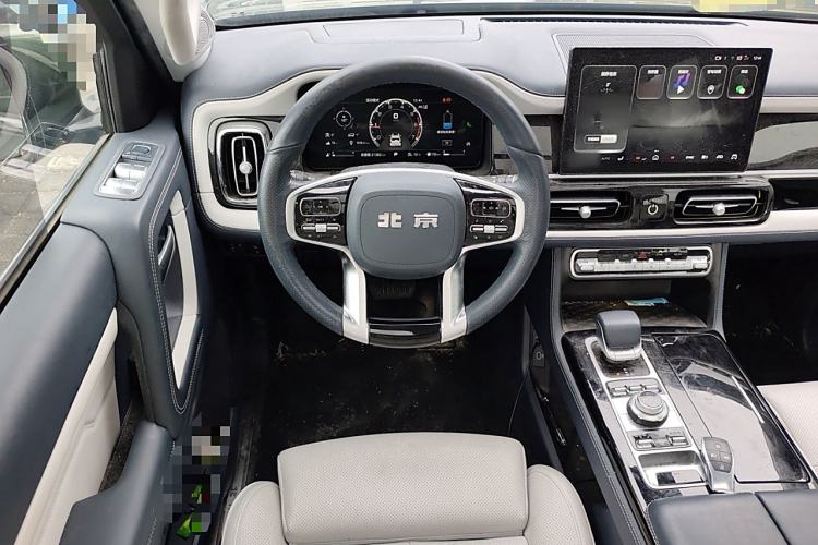 Used BAIC Off-Road BJ60 2022 2.0T May Day Edition Five Seats Steering Wheel