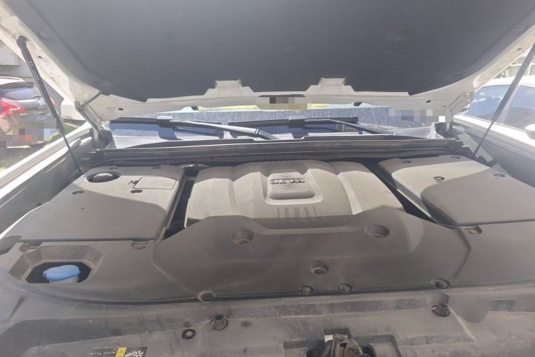 Used BAIC Off-Road BJ60 2022 2.0T May Day Edition Seven Seats Engine Bay