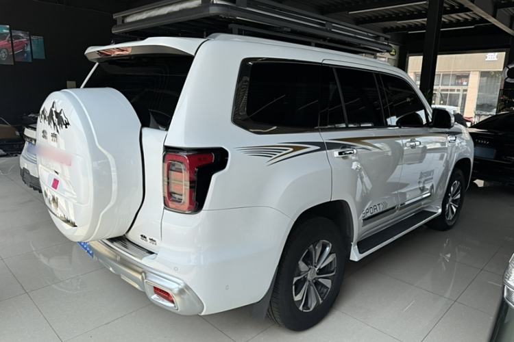 Used BAIC Off-Road BJ60 2022 2.0T May Day Edition Five Seats Exterior 5