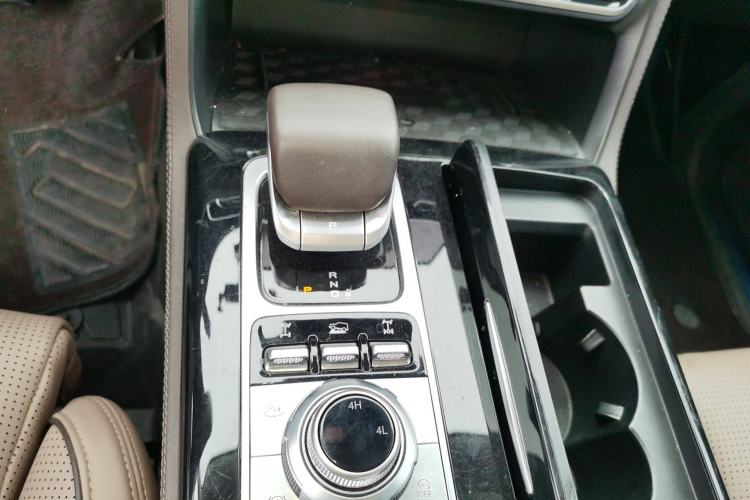 Used BAIC Off-Road BJ60 2022 2.0T May Day Edition Five Seats Gear Lever