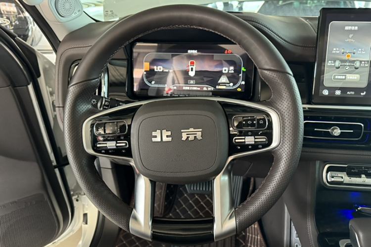 Used BAIC Off-Road BJ60 2022 2.0T May Day Edition Five Seats Interior 2