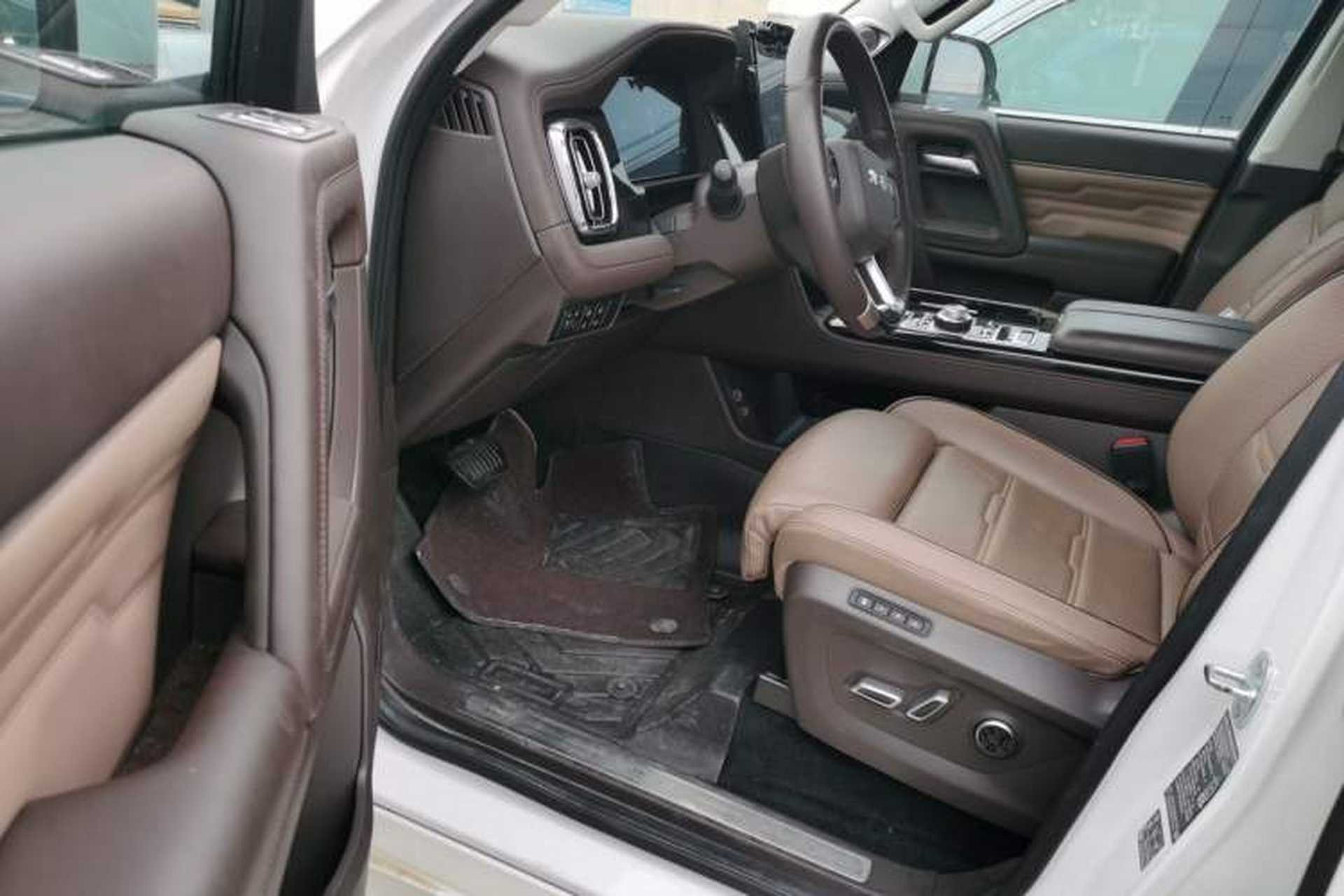 Used BAIC Off-Road BJ60 2022 2.0T May Day Edition Five Seats Interior 3