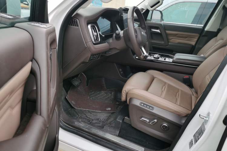 Used BAIC Off-Road BJ60 2022 2.0T May Day Edition Five Seats Left Front Seat